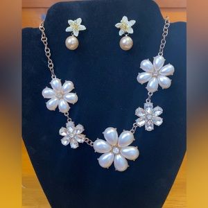 Gold & pearl jewelry